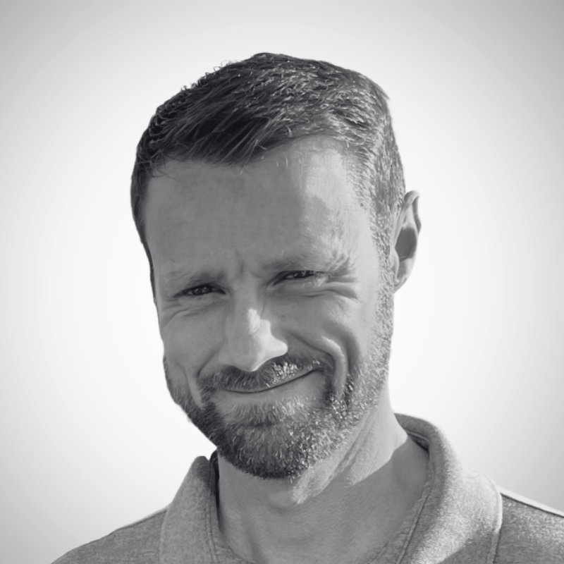 Jonas headshot v3 (1)