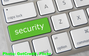 Cryptographic Key Management Policy: a layered approach