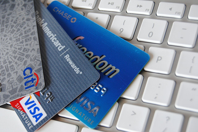 Reducing Payment Card Fraud by Shifting over to EMV Chip Technology